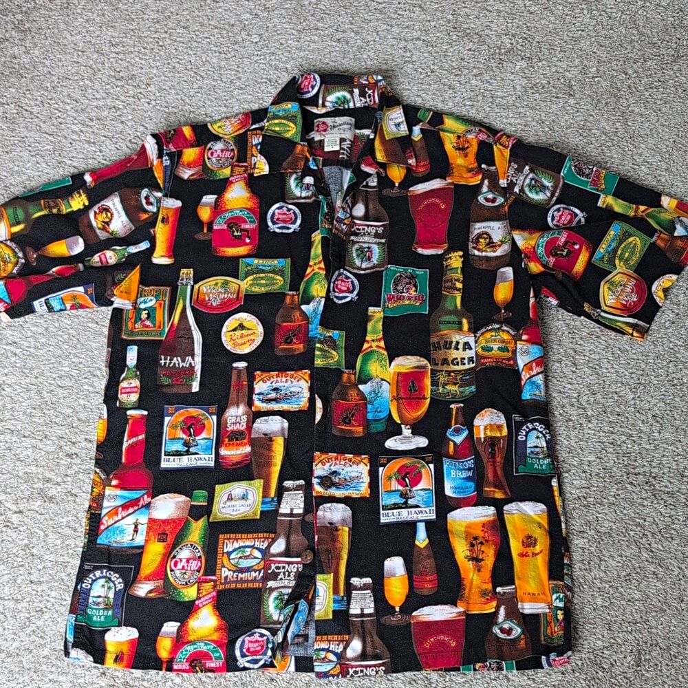 Hilo Hattie Men's M Short Sleeve Graphic Beer Hawaiian Button-Up Shirt Black